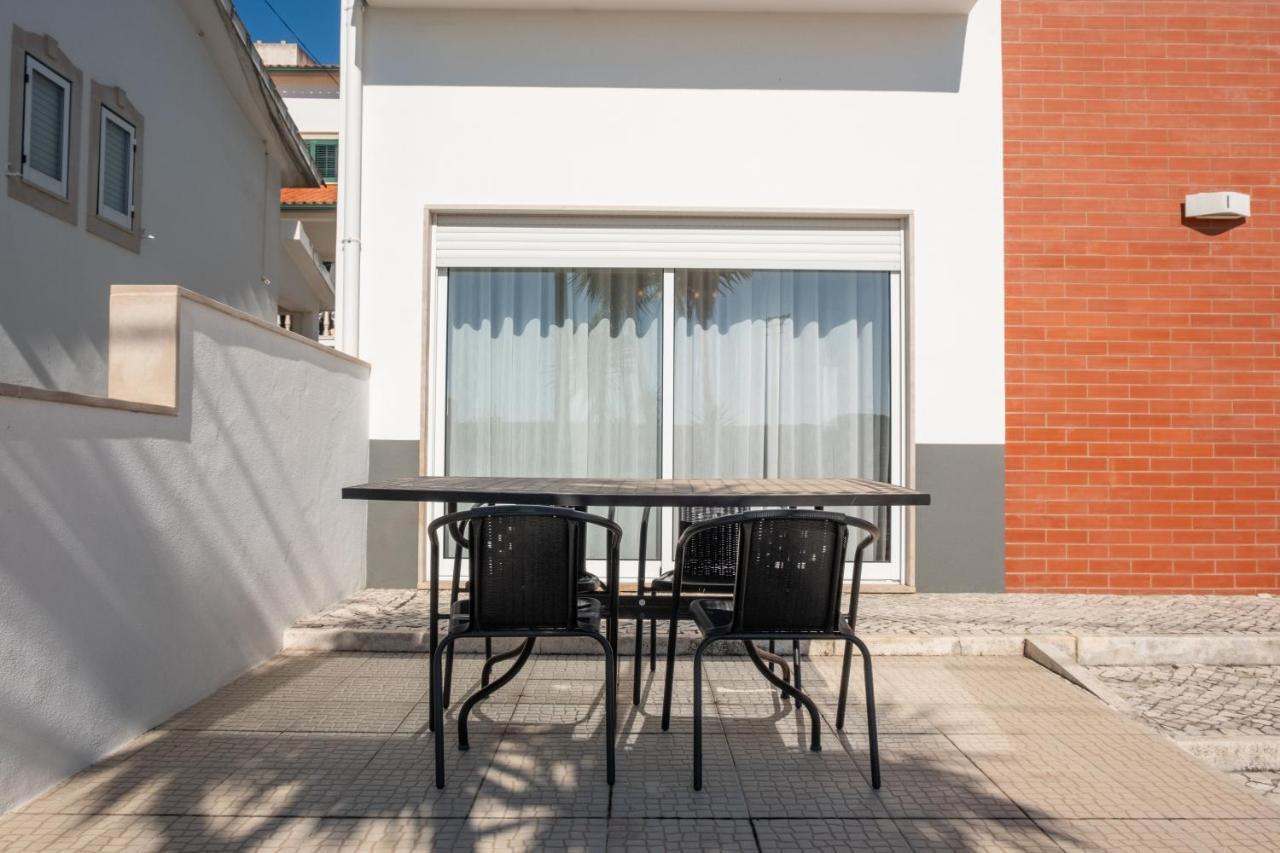 8 Rodrigues Family House - Villa With Patio Nazaré Eksteriør bilde